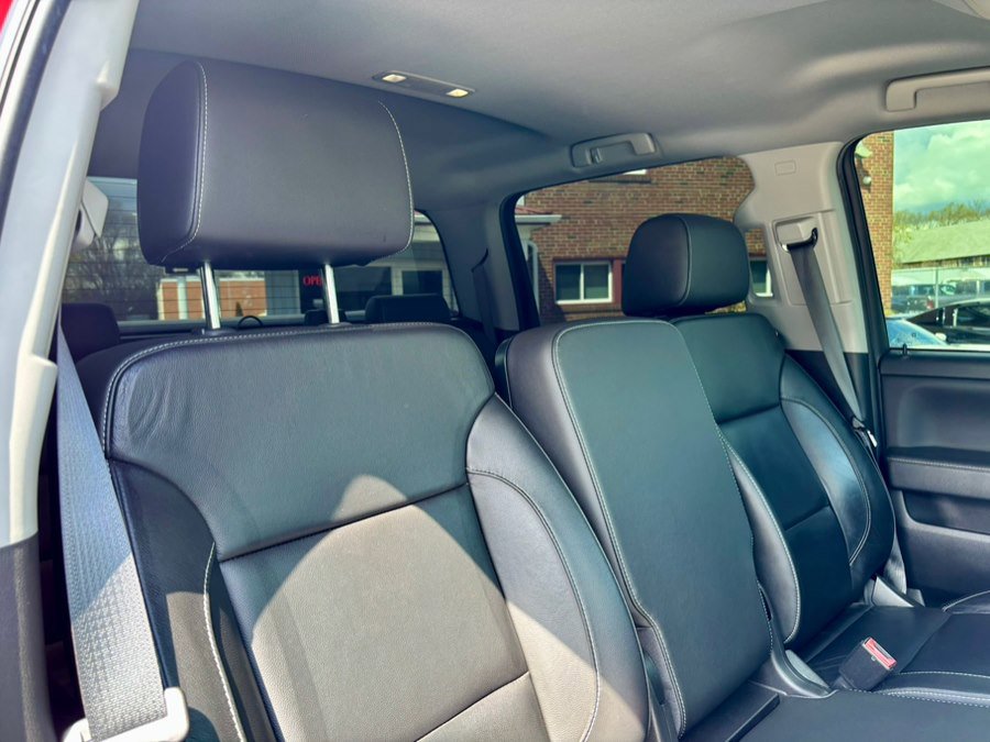 Used 2019 GMC Sierra 2500 SLT w/ Duramax Plus Package AWD/4WD image 16