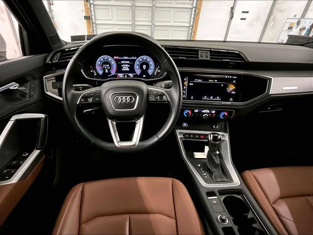 Used 2020 Audi Q3 2.0T Premium Plus w/ Premium Plus Package AWD/4WD image 5