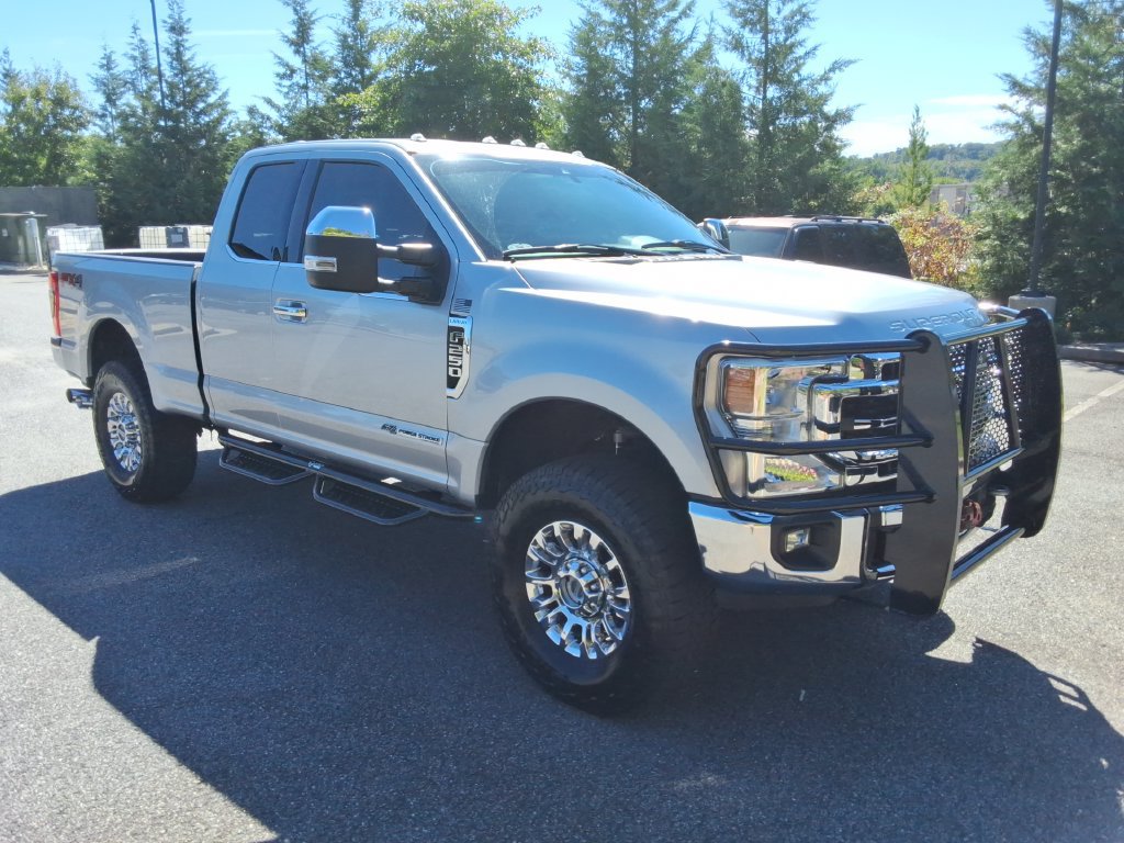 Used 2022 Ford F250 Lariat w/ Chrome Package AWD/4WD image 3