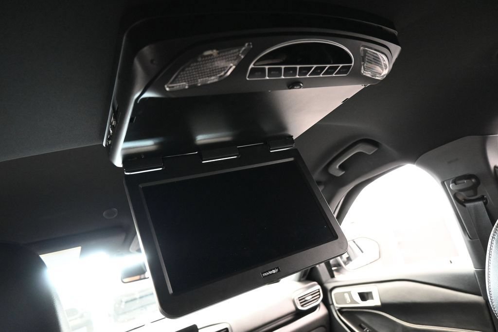 Used 2023 Ford Explorer ST AWD/4WD image 42