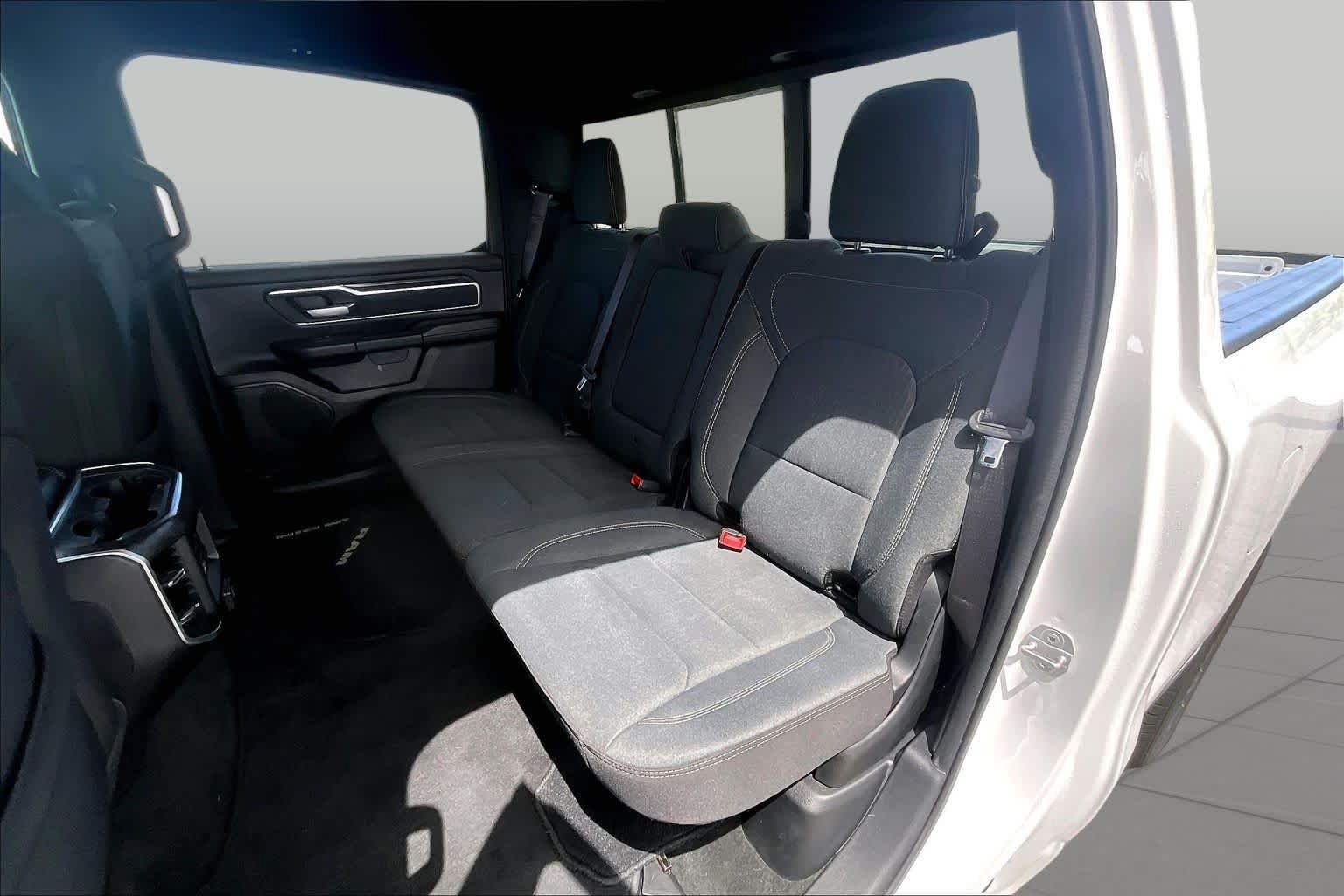 Used 2022 RAM 1500 Big Horn AWD/4WD image 19