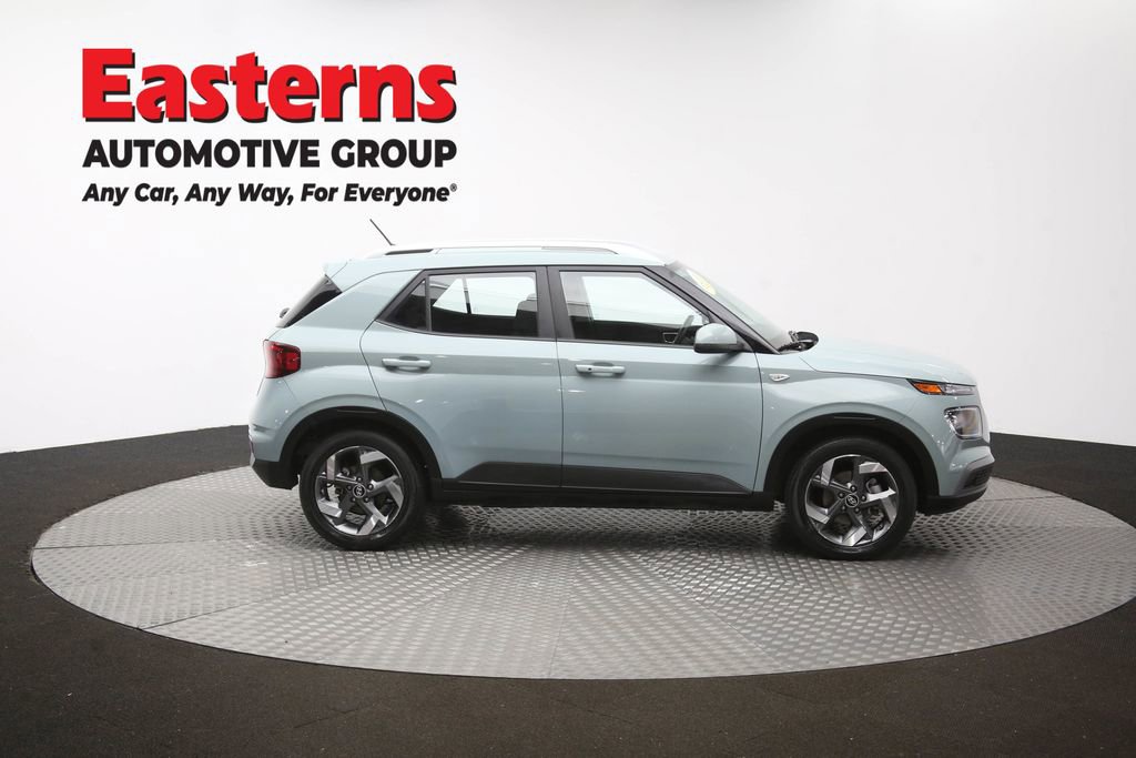 Used 2025 Hyundai Venue SEL FWD image 47