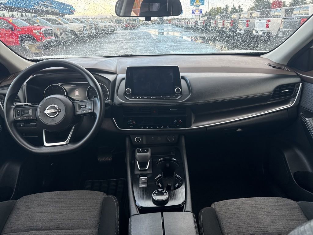 Used 2023 Nissan Rogue SV image 13