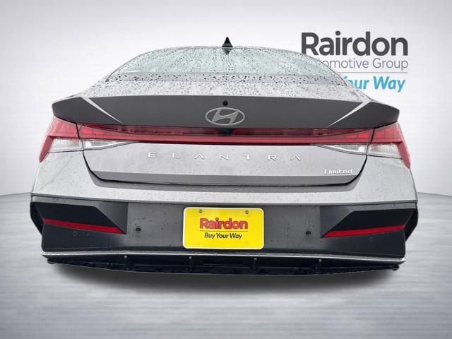 Used 2024 Hyundai Elantra Limited image 7