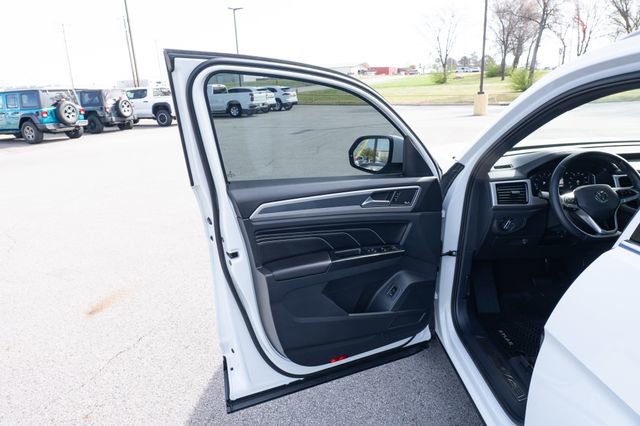 Used 2020 Volkswagen Atlas Cross Sport SEL Premium AWD/4WD image 11