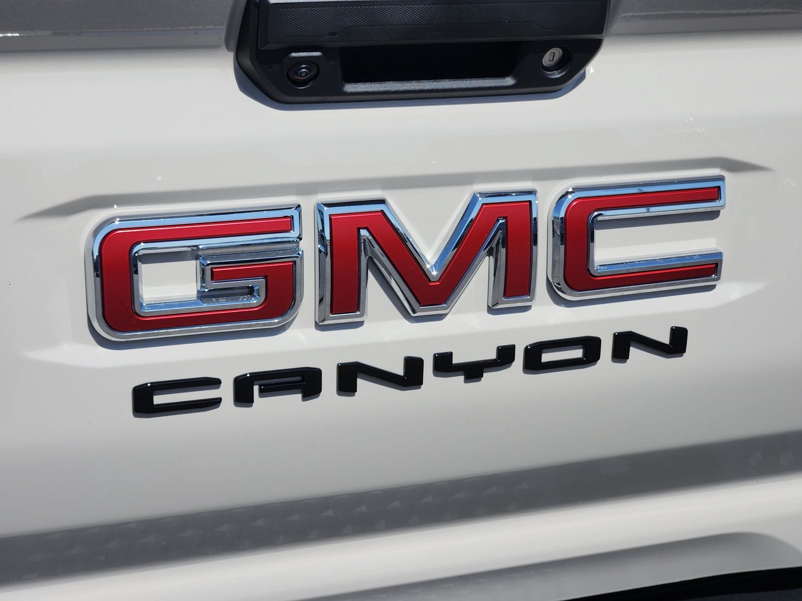 New 2026 GMC Canyon Elevation w/ Convenience Package RWD image 12