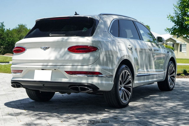 Used 2021 Bentley Bentayga AWD/4WD image 8