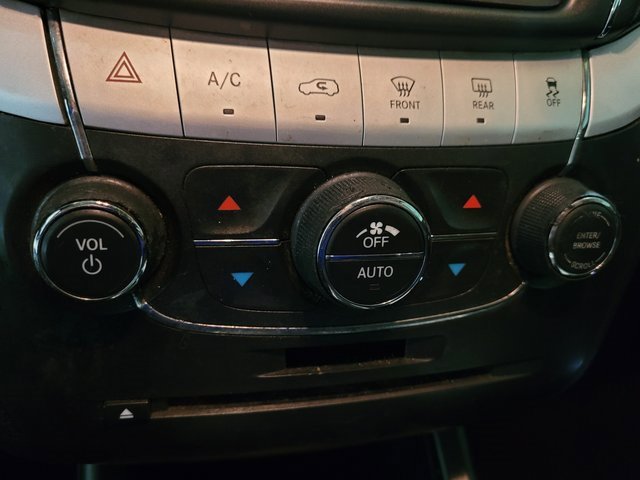 Used 2020 Dodge Journey SE w/ SE Popular Equipment Group image 34