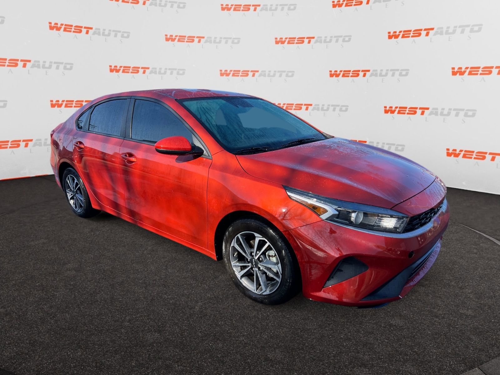 Used 2023 Kia Forte LXS FWD image 7