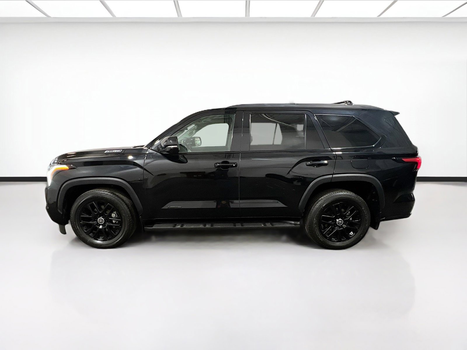 Used 2024 Toyota Sequoia Limited image 23