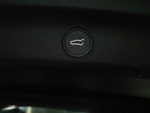 Used 2021 Tesla Model Y Performance image 36