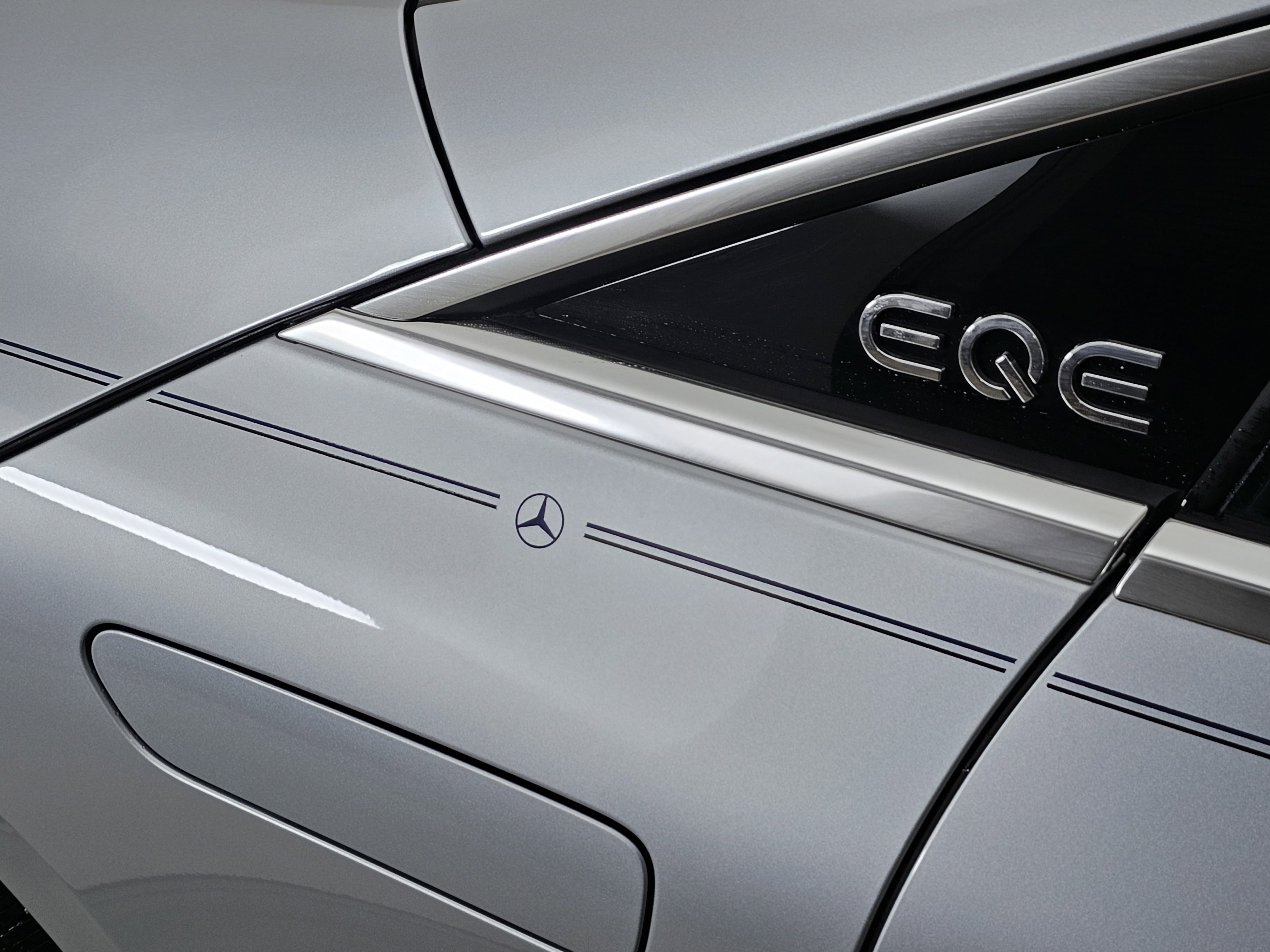 Used 2023 Mercedes-Benz EQE 350+ 4MATIC Sedan image 7