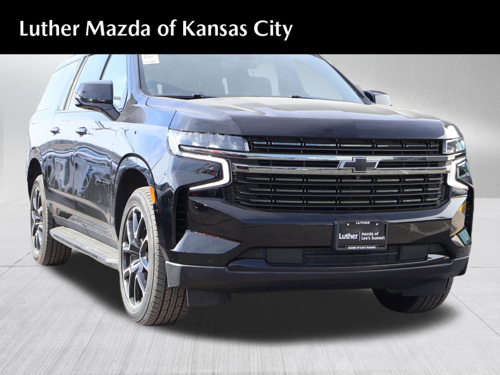 Used 2022 Chevrolet Suburban RST w/ Sport Performance Package AWD/4WD image 1