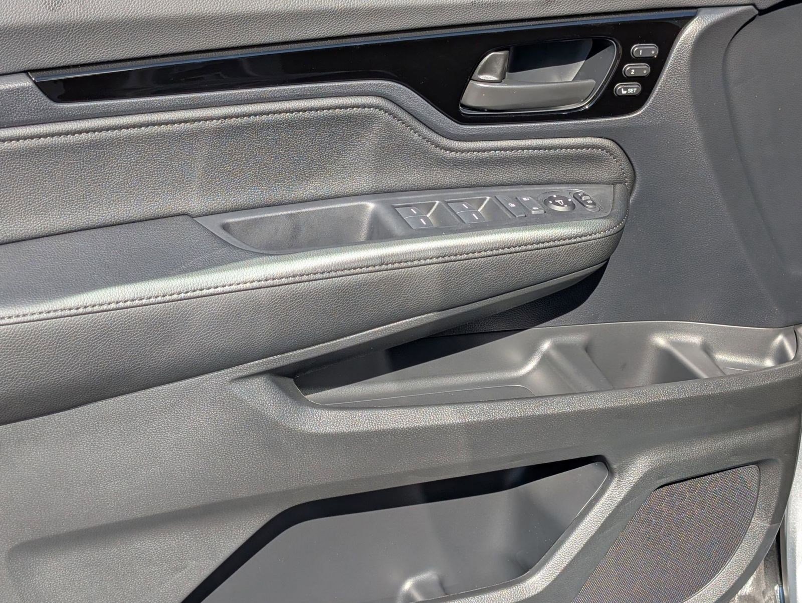 New 2026 Honda Odyssey Touring image 14