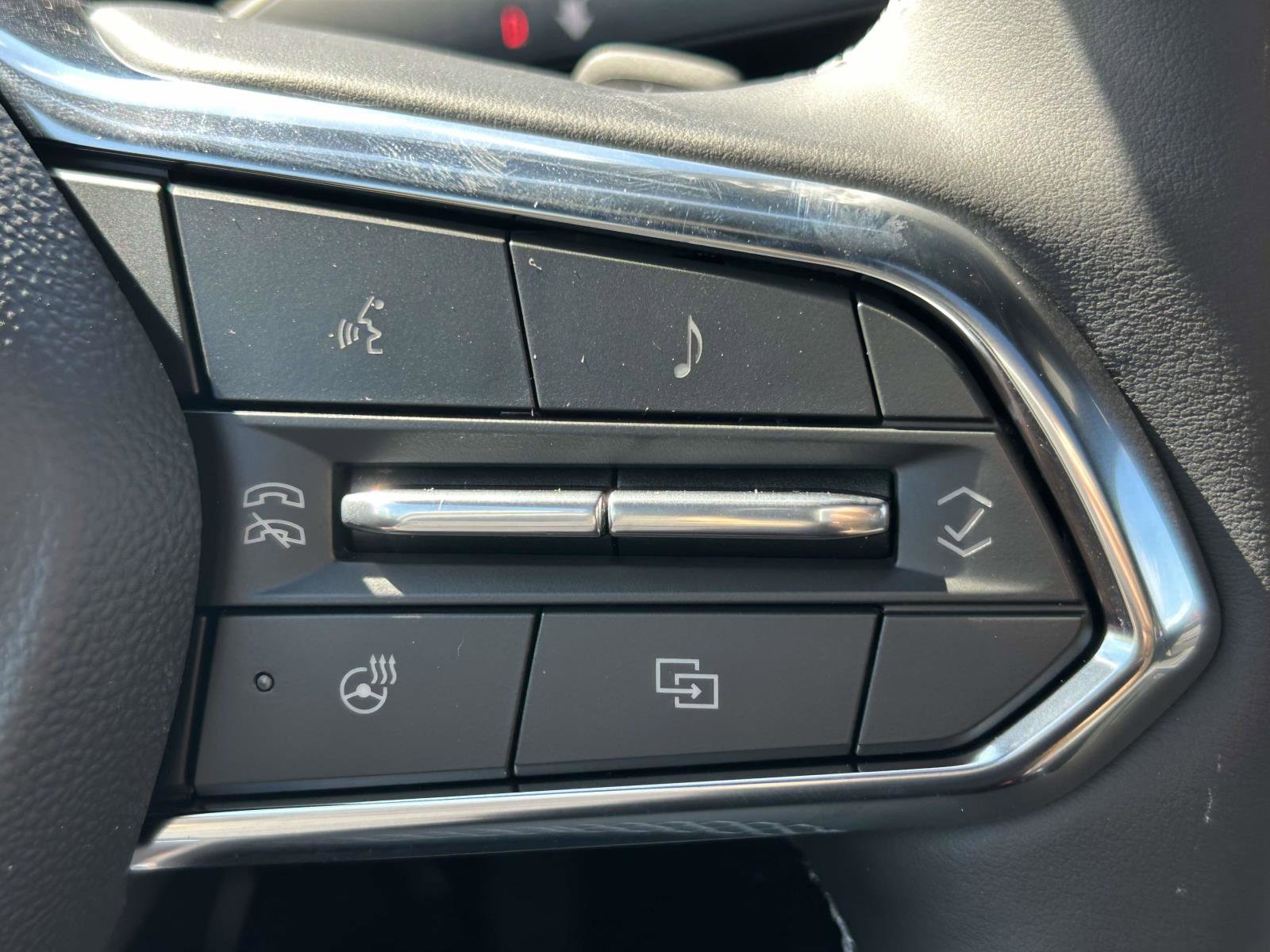 New 2026 Chevrolet Traverse Z71 w/ LPO, Floor Liner Package image 24
