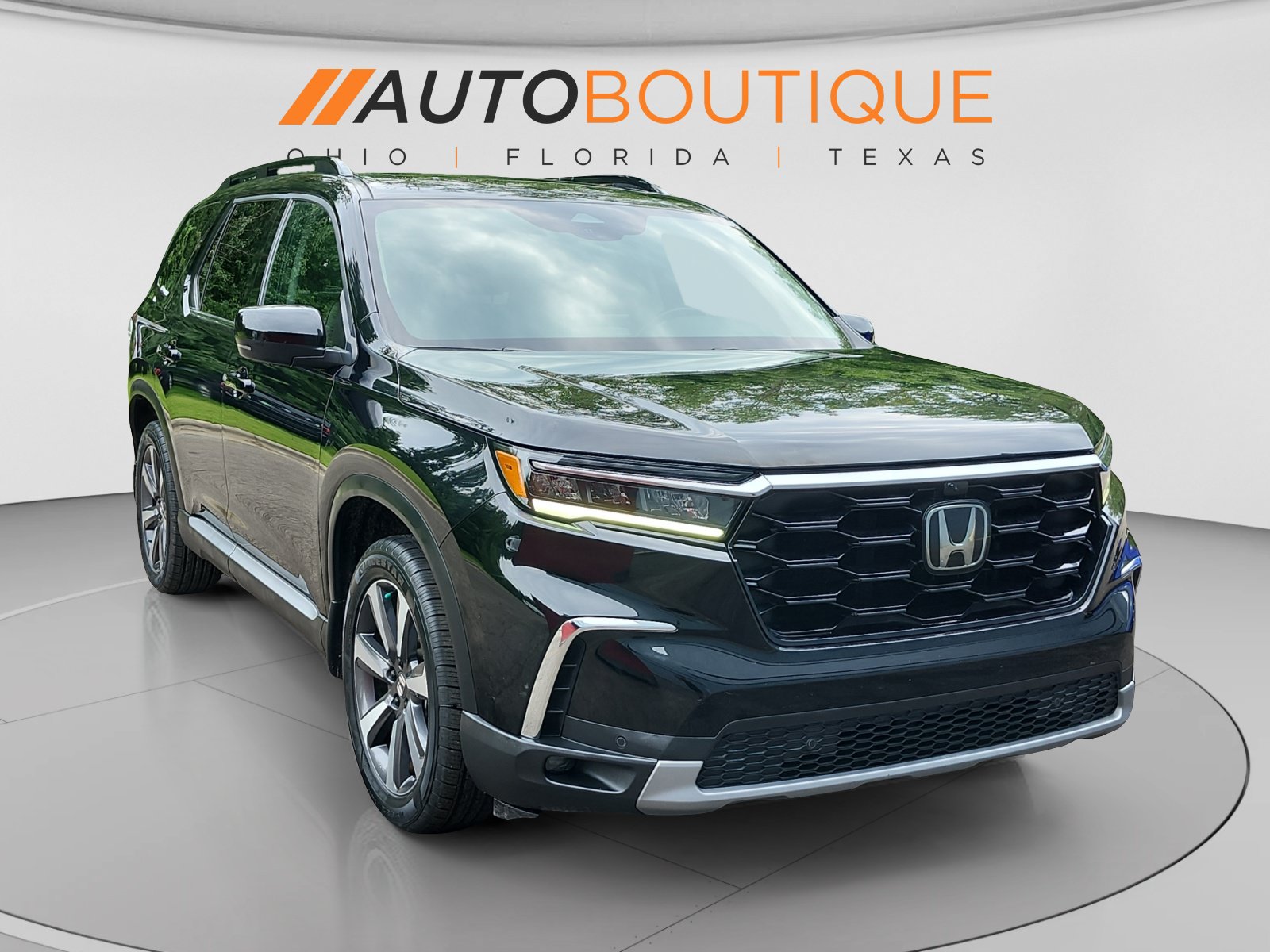 Used 2023 Honda Pilot Elite image 7