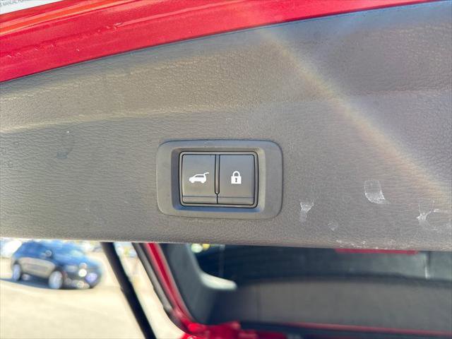Used 2023 Mitsubishi Outlander SEL AWD/4WD image 34