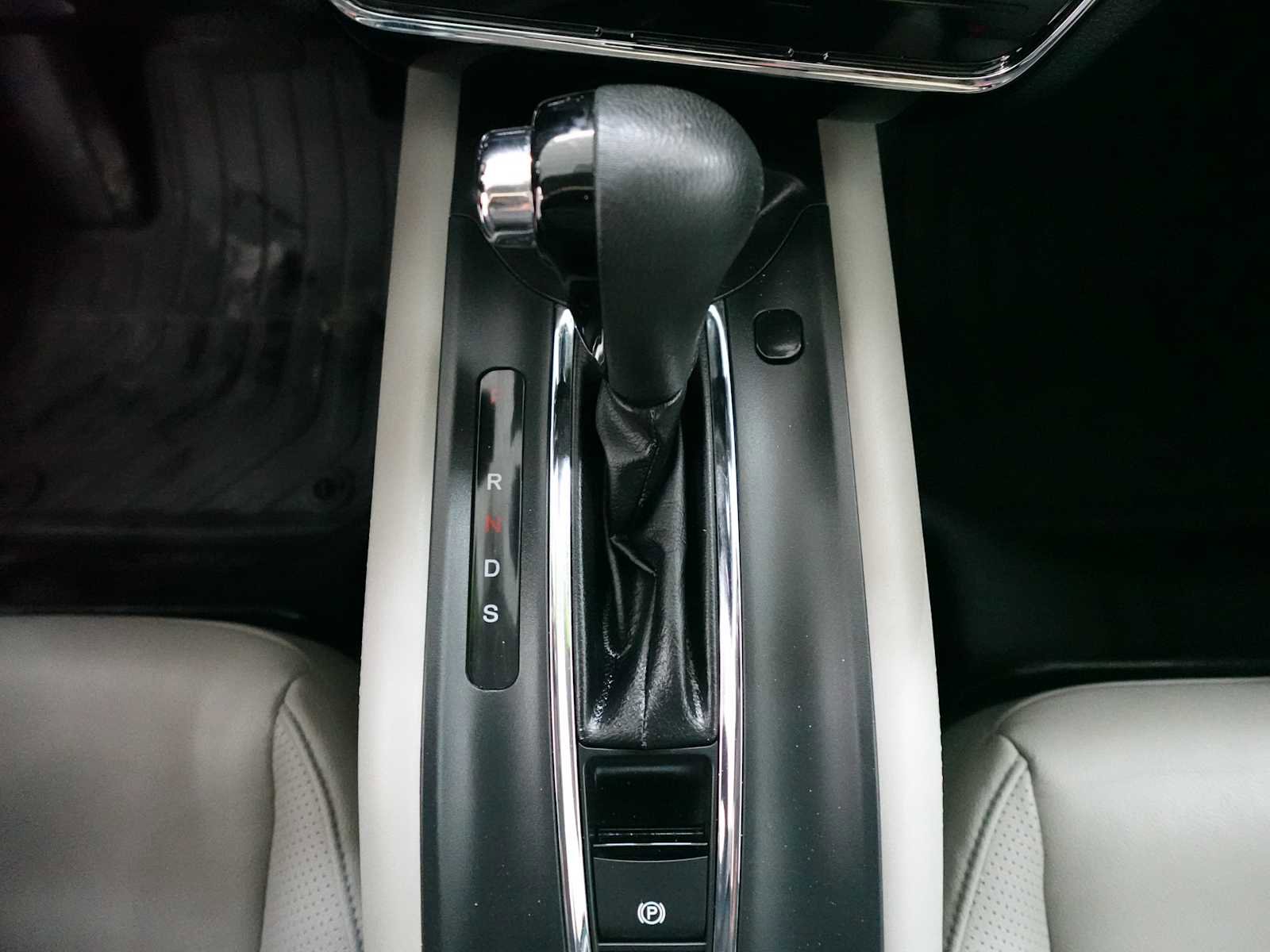 Used 2017 Honda HR-V EX-L image 23