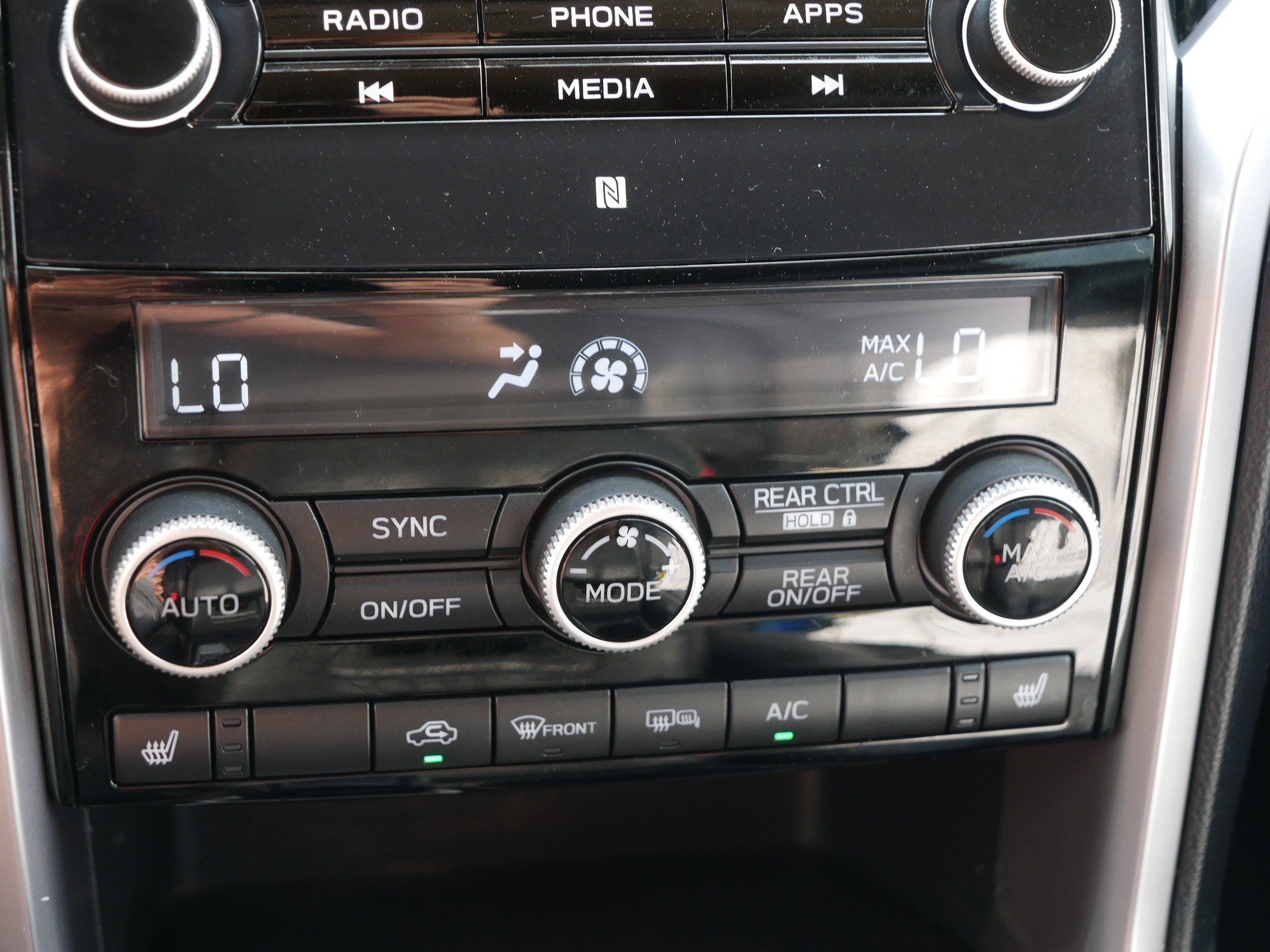 Used 2022 Subaru Ascent Limited AWD/4WD image 23