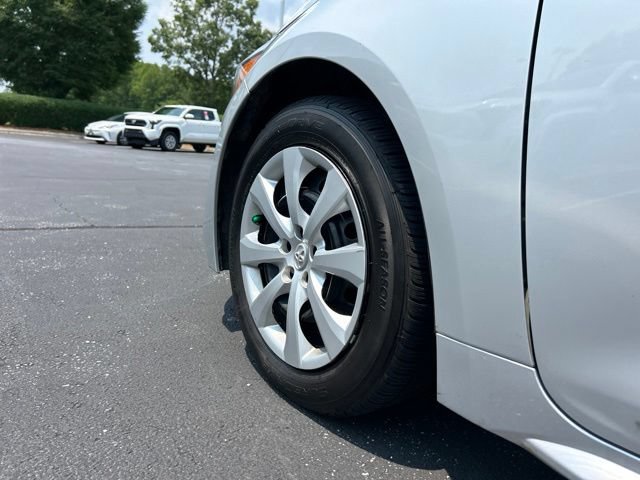 Used 2024 Toyota Corolla LE FWD image 11