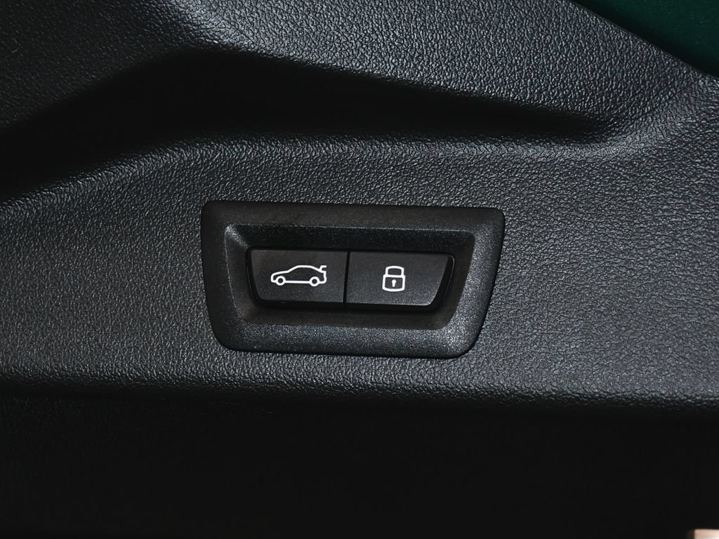 Used 2025 BMW X5 M Competition w/ Executive Package AWD/4WD image 77