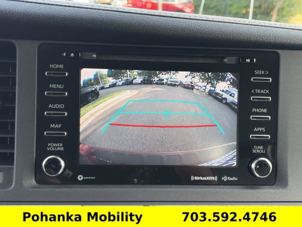 Used 2020 Toyota Sienna XLE w/ XLE Navigation Package FWD image 21