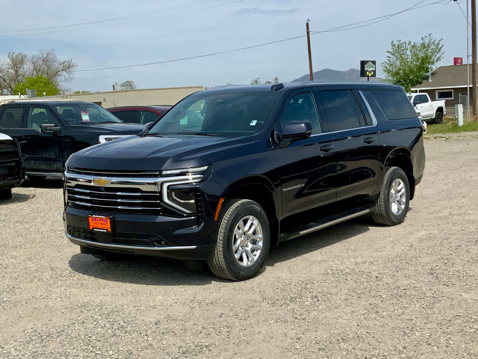 New 2026 Chevrolet Suburban LT w/ Comfort Package AWD/4WD image 1