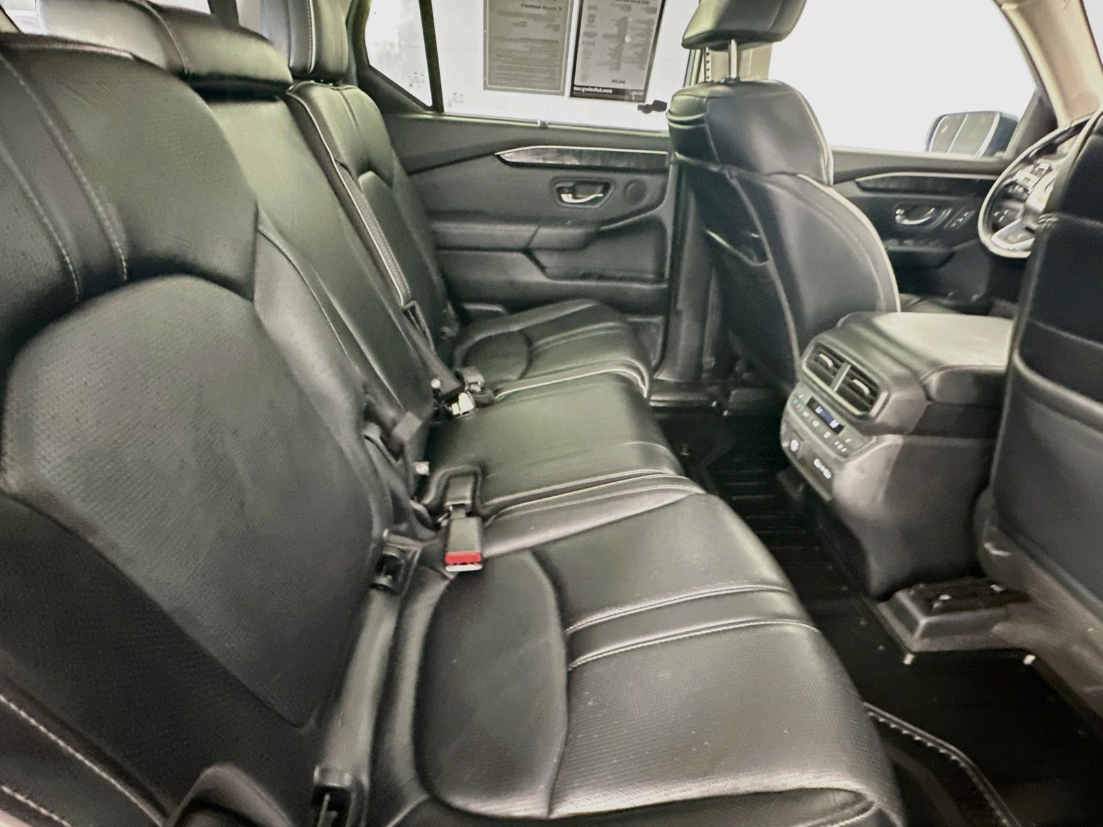 Used 2023 Honda Pilot Elite image 30