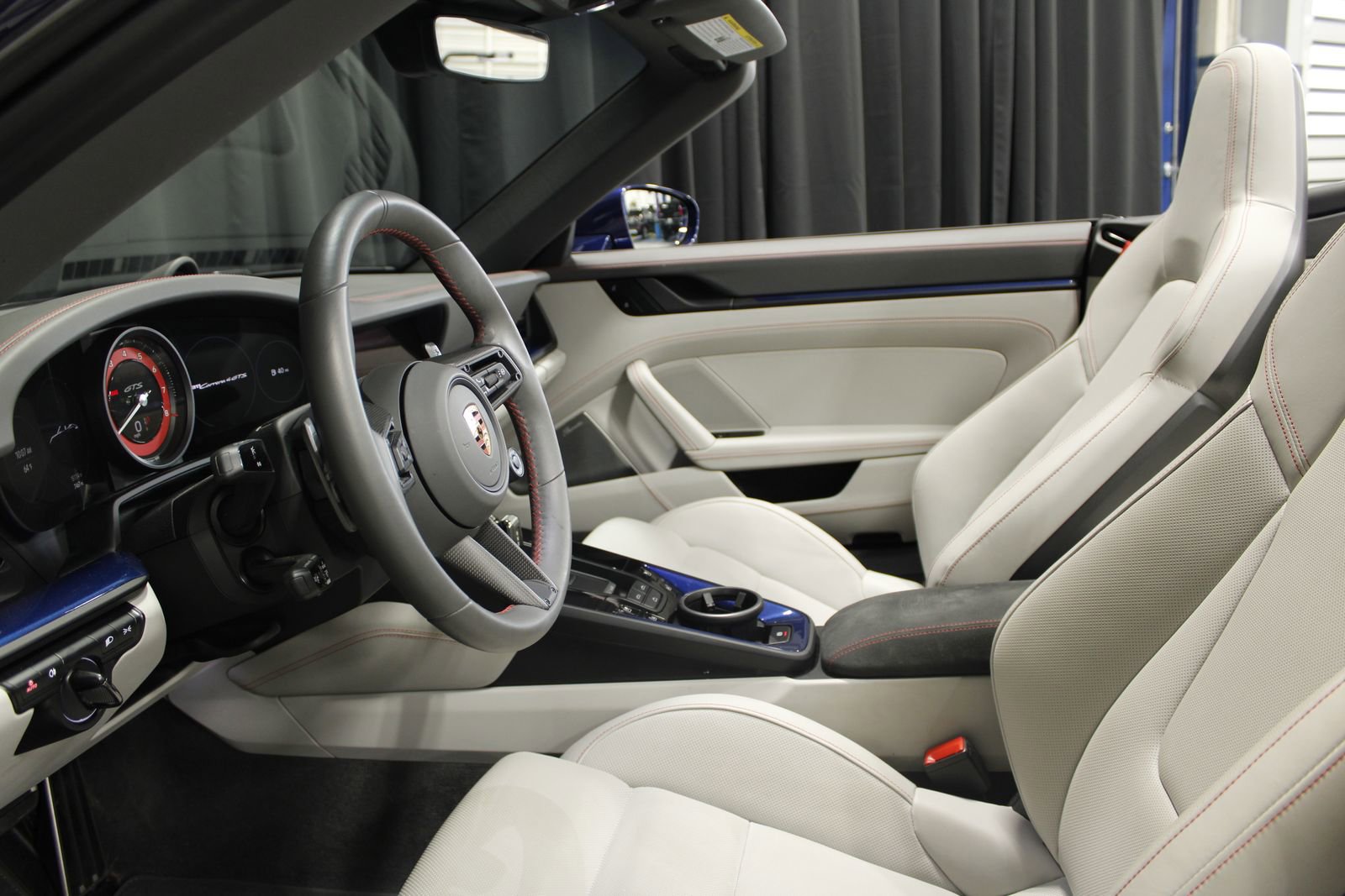 Used 2024 Porsche 911 Carrera 4 GTS image 28