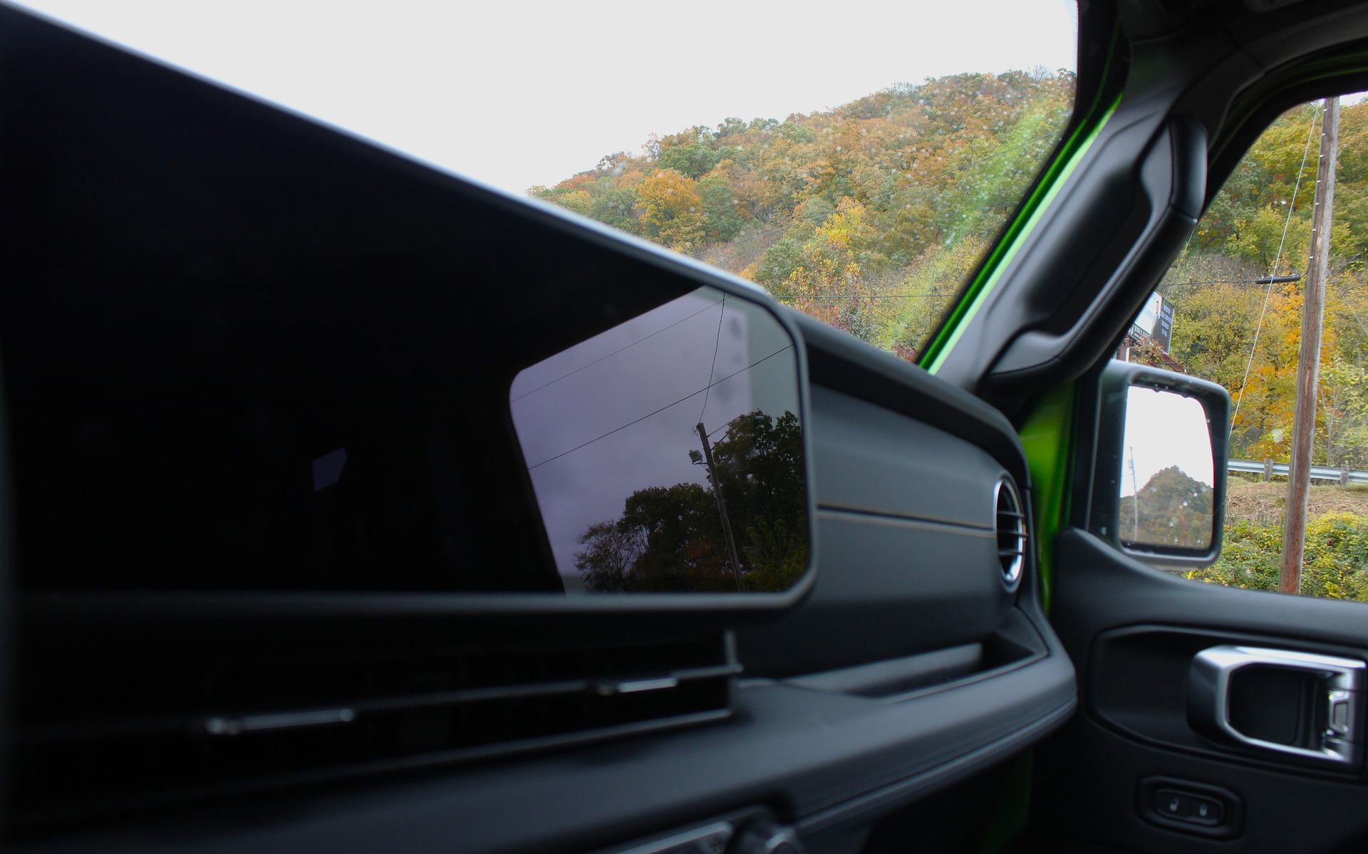 New 2026 Jeep Wrangler Unlimited Sahara w/ Technology Group image 30