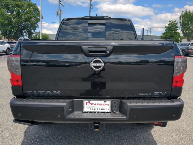 Used 2023 Nissan Titan SV w/ SV Convenience Package RWD image 5