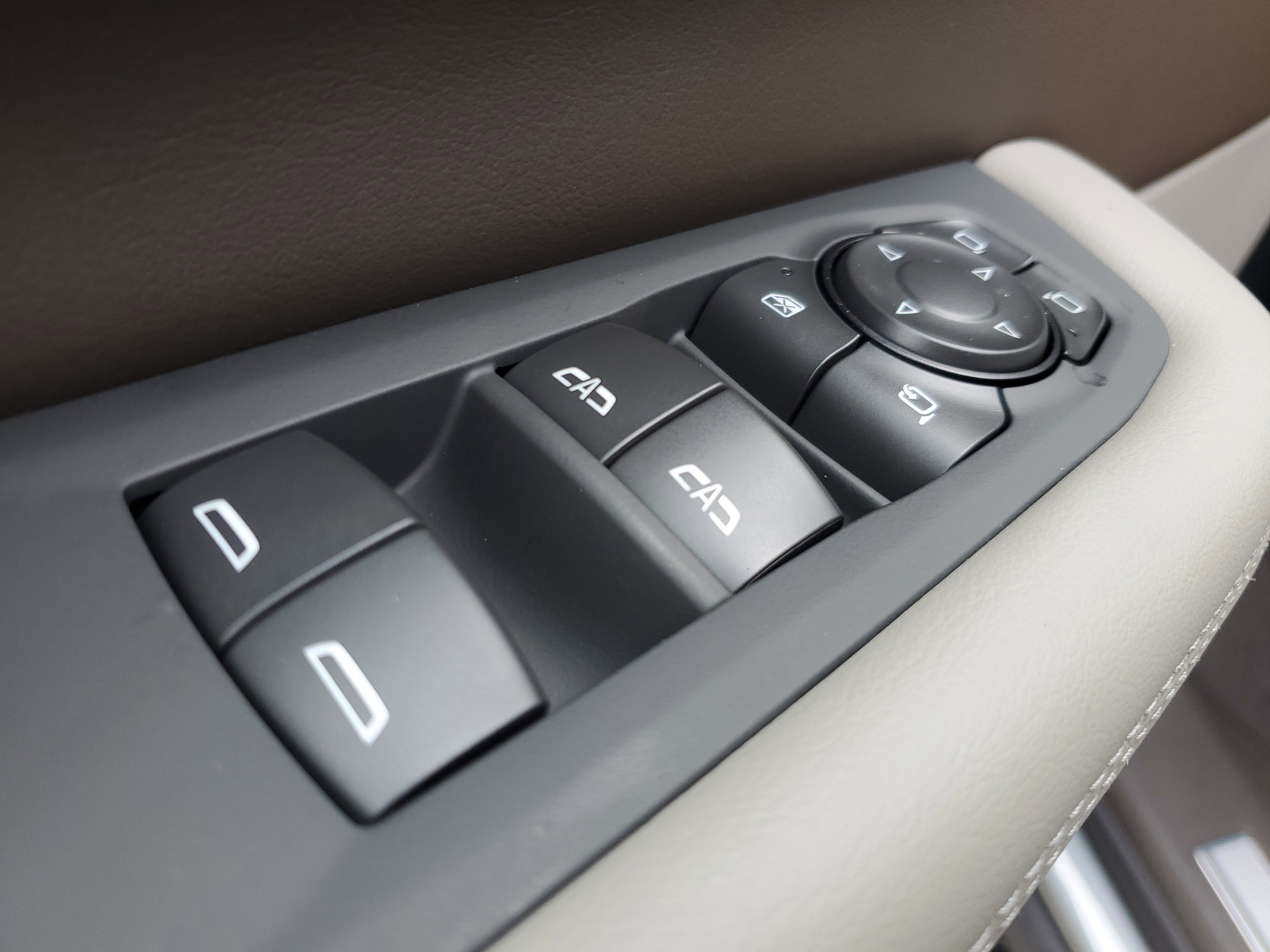 New 2026 GMC Yukon Elevation image 19