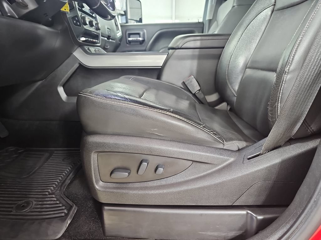 Used 2019 Chevrolet Silverado 2500 LTZ w/ Duramax Plus Package AWD/4WD image 34