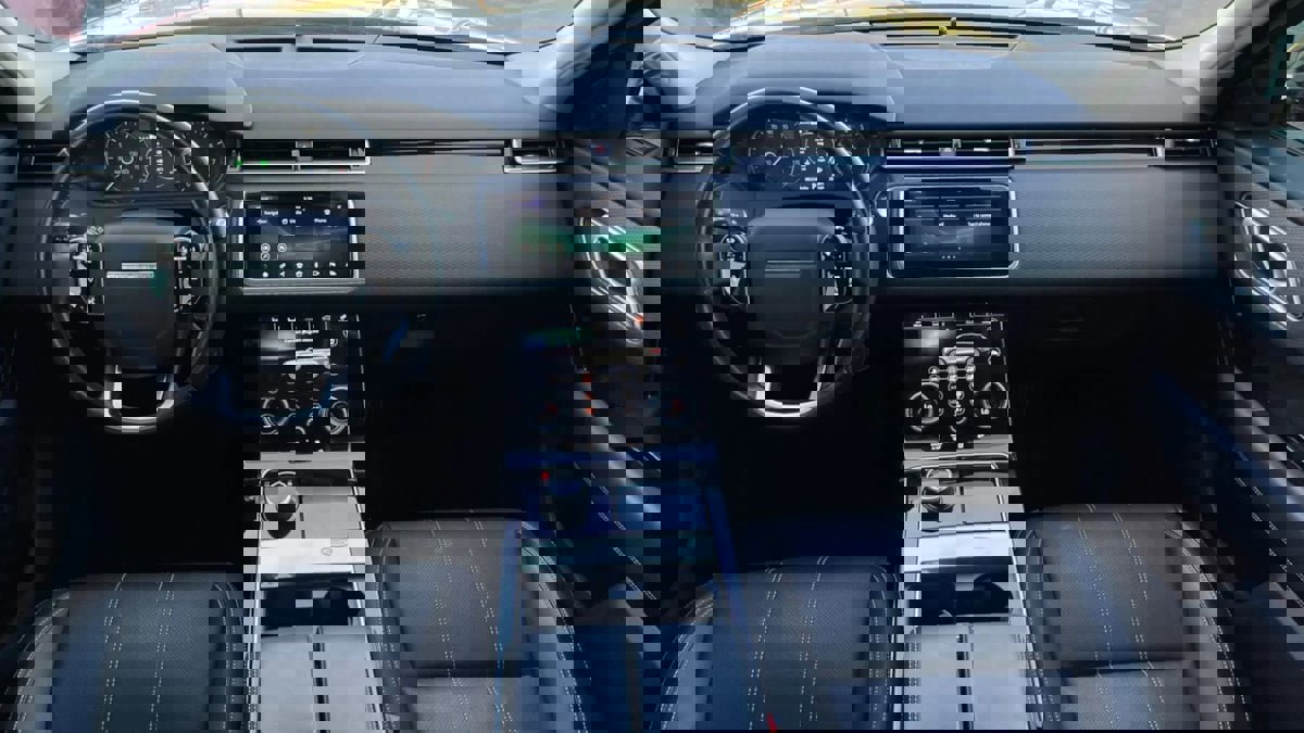 Used 2019 Land Rover Range Rover Velar S image 33