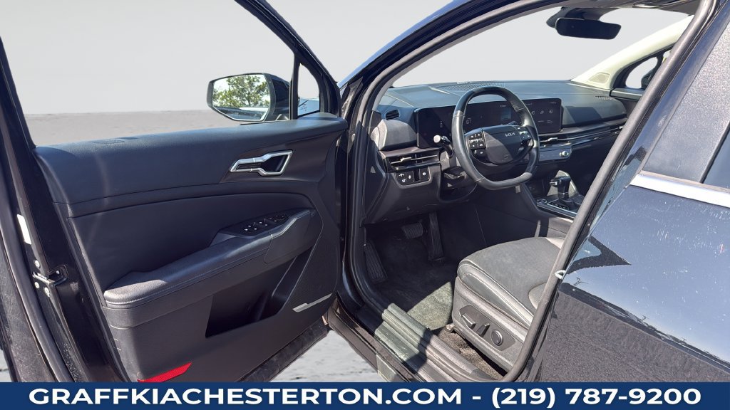 Used 2026 Kia Sportage EX FWD image 24