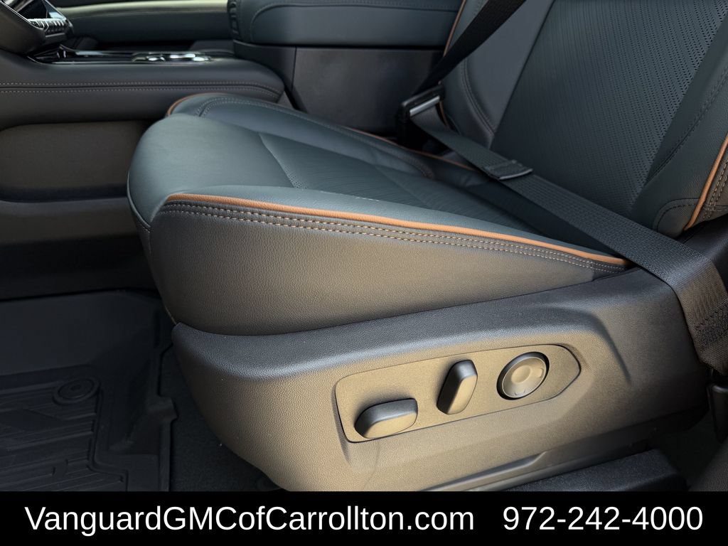 New 2026 GMC Yukon AT4 w/ AT4 Premium Plus Package AWD/4WD image 24