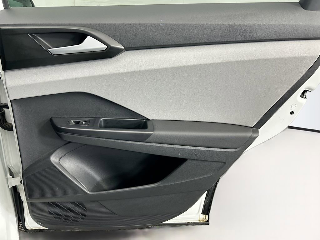 Used 2022 Volkswagen Taos SEL image 26