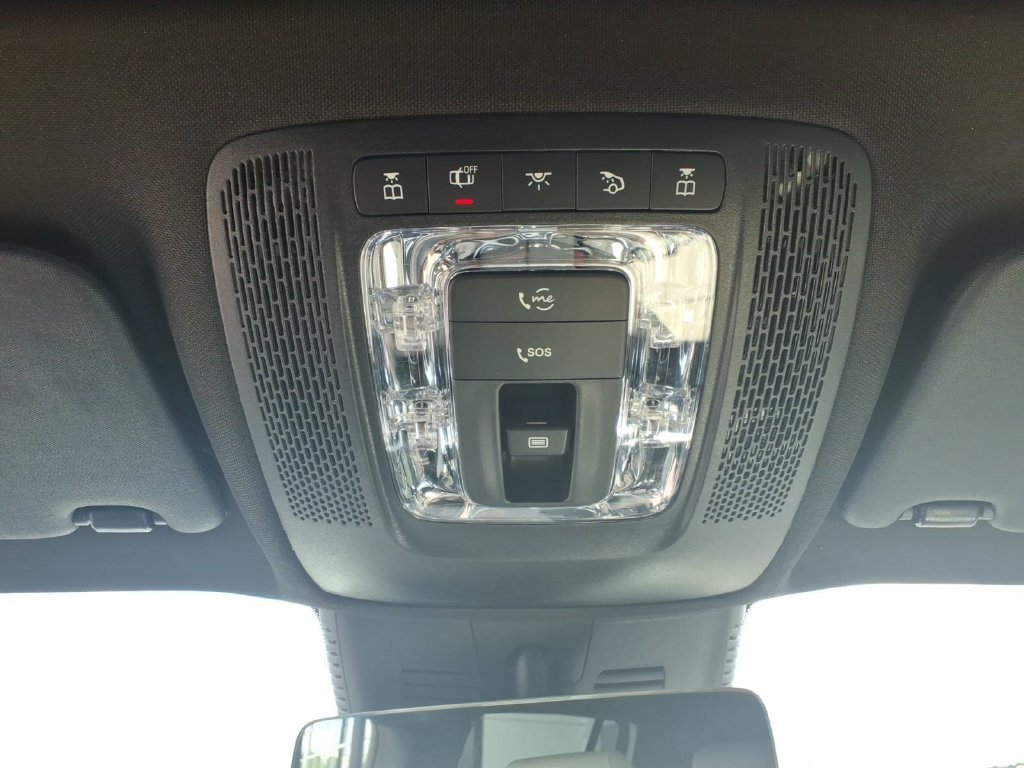 New 2026 Mercedes-Benz GLB 250 4MATIC image 25