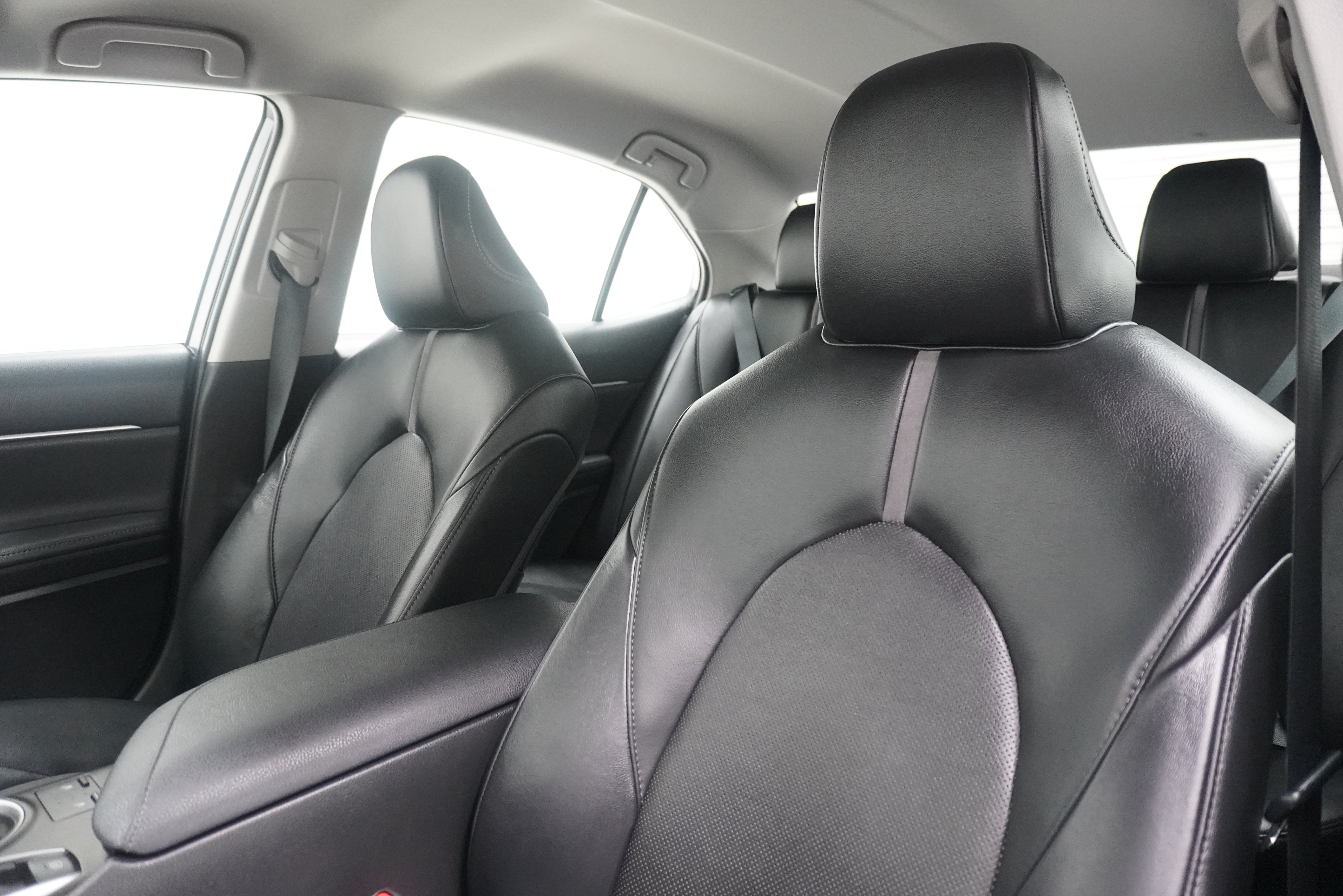 Used 2023 Toyota Camry XLE FWD image 11