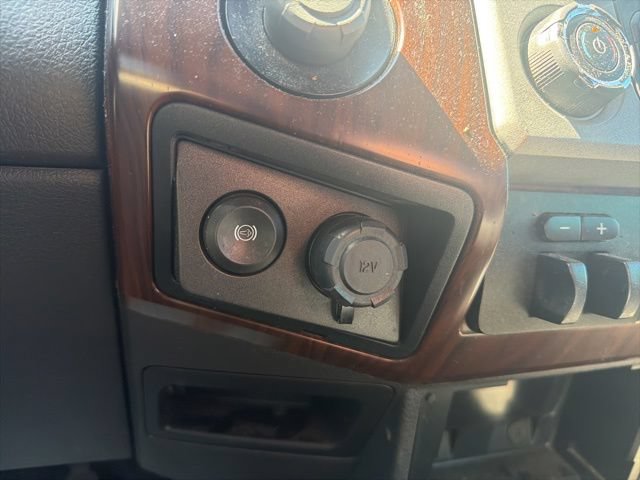 Used 2016 Ford F250 Lariat w/ Lariat Ultimate Package AWD/4WD image 33
