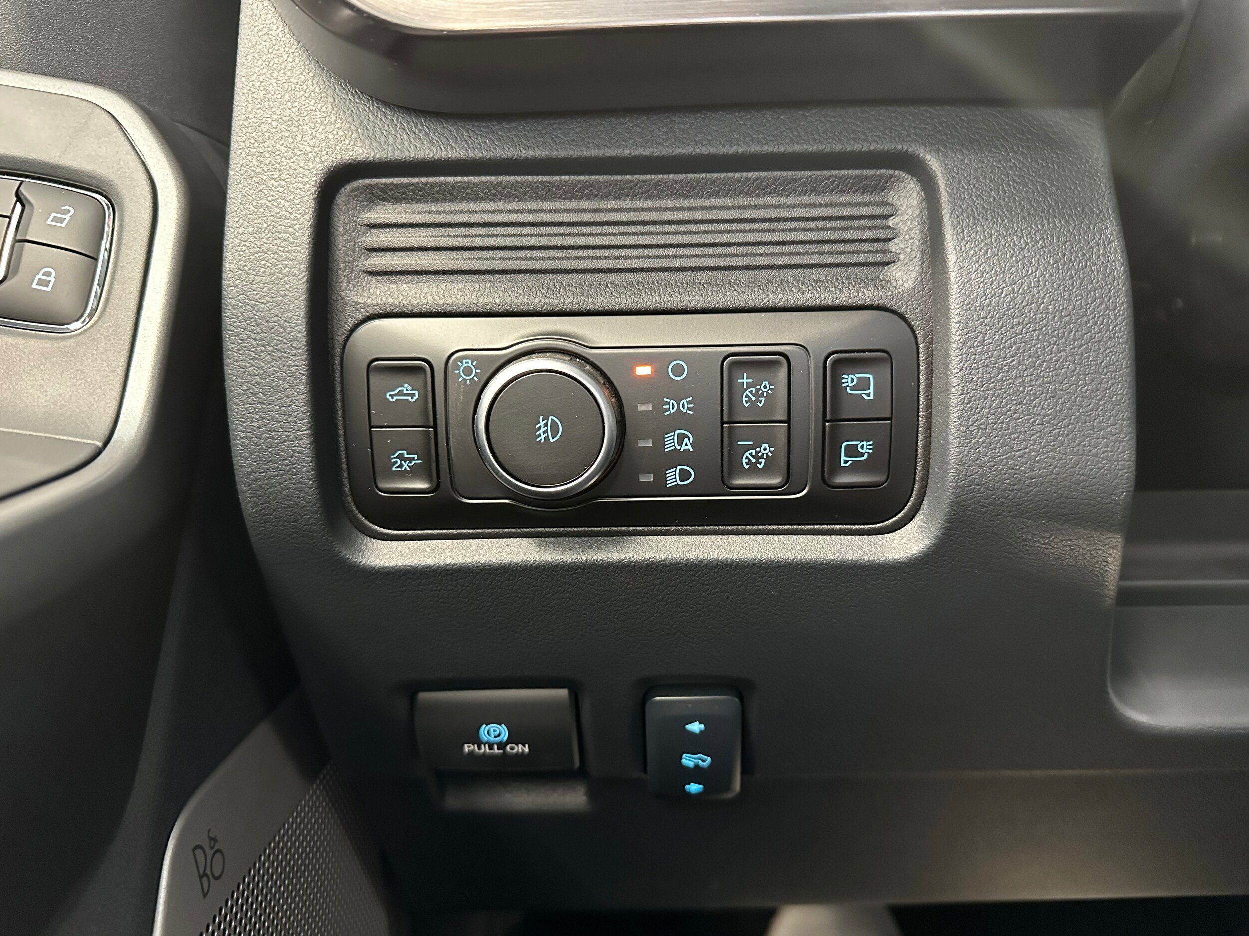 New 2026 Ford F250 4x4 Crew Cab Super Duty image 53