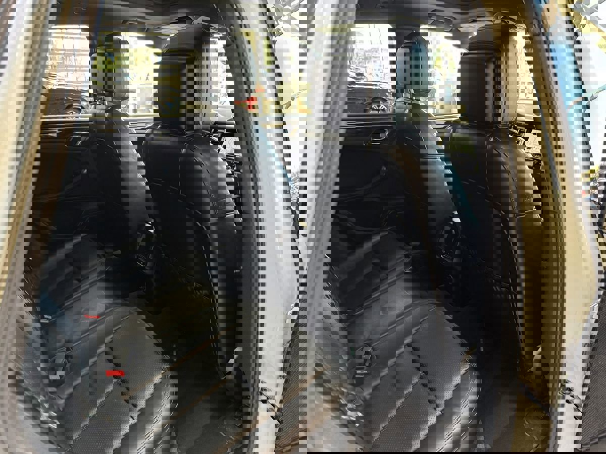 Used 2015 Porsche Macan S image 45