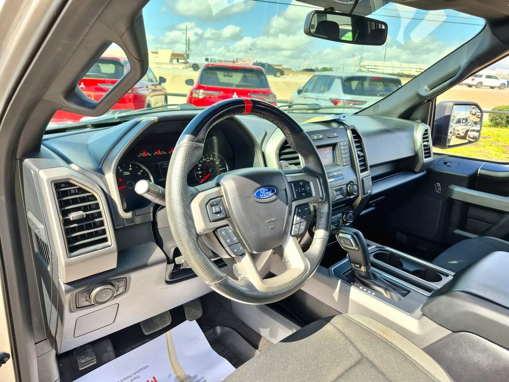 Used 2018 Ford F150 Raptor AWD/4WD image 9
