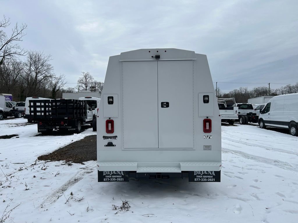New 2026 Ford F550 4x4 Supercab Super Duty image 12