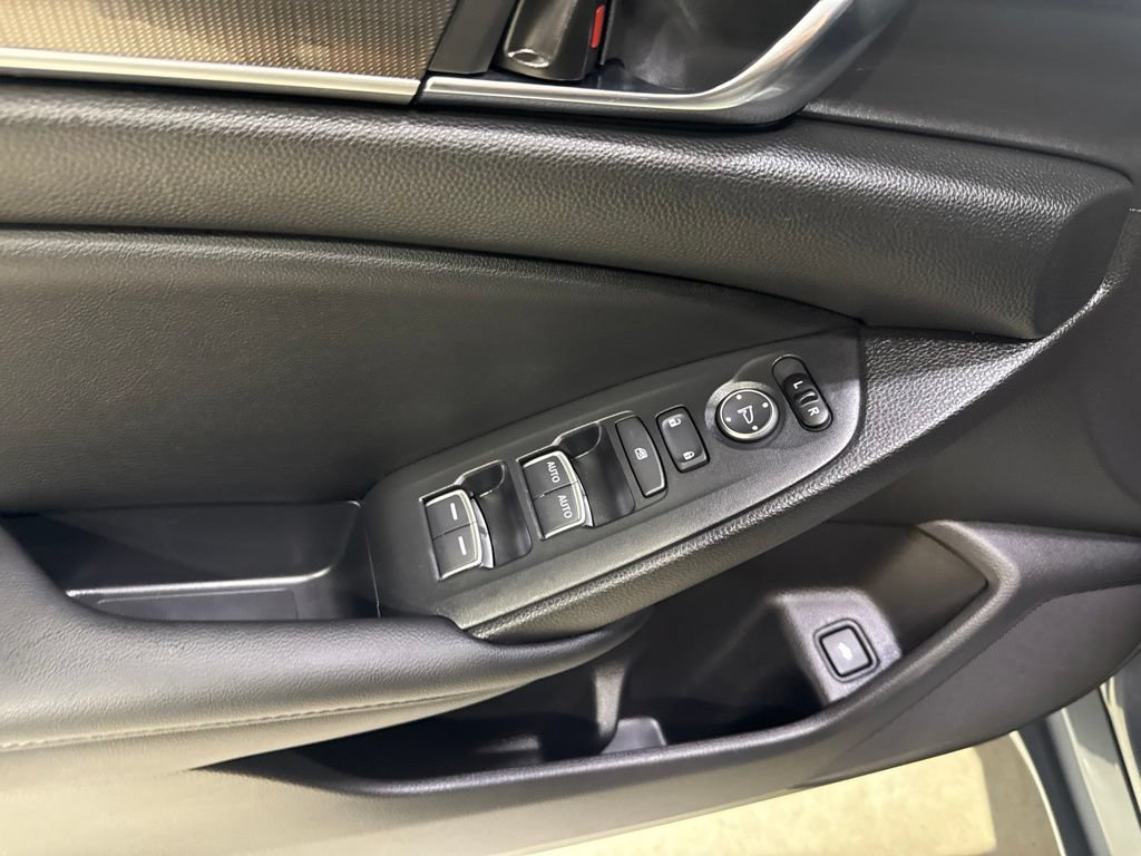 Used 2022 Honda Accord Sport image 27