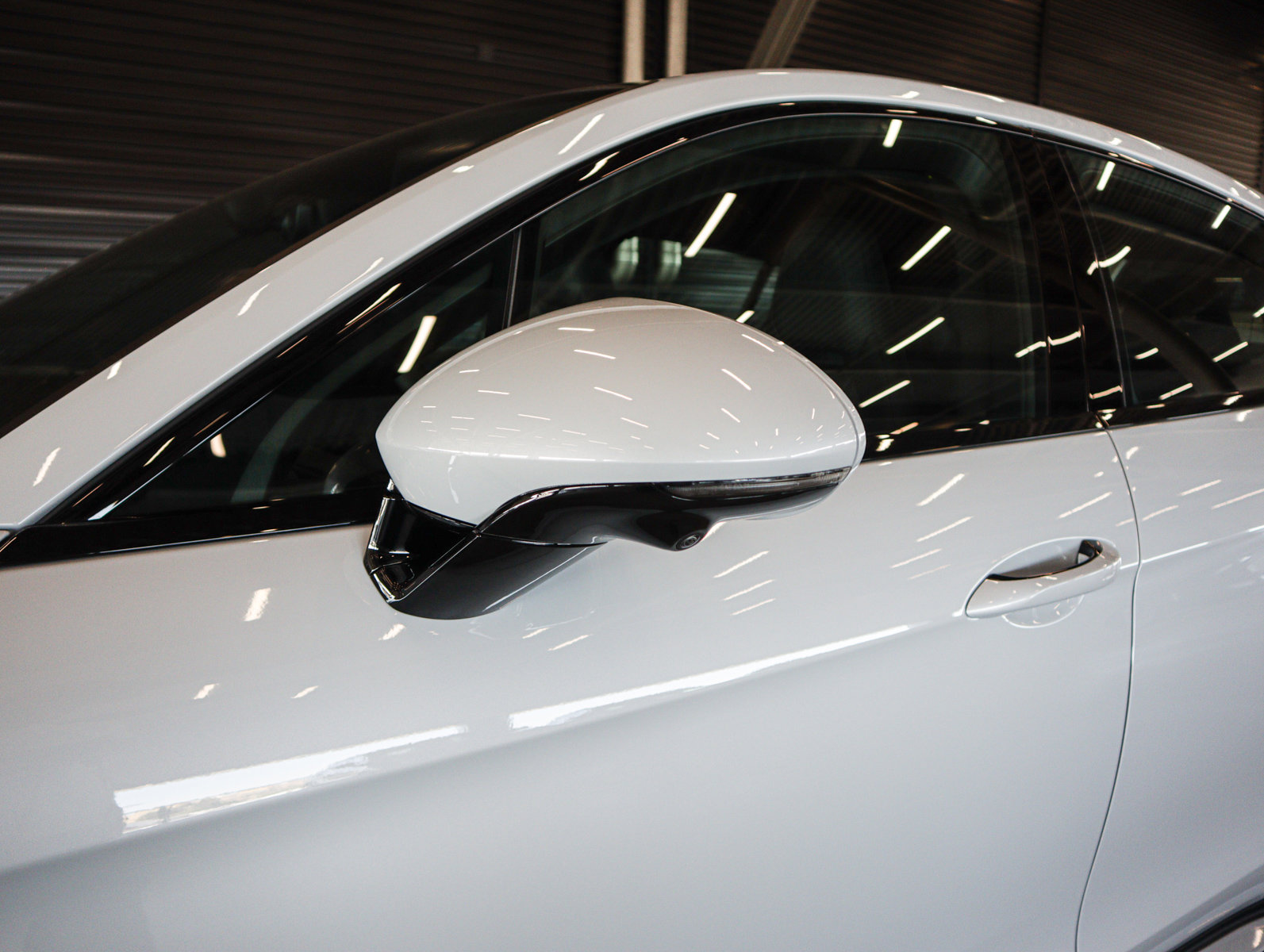 Used 2025 Porsche Panamera 4 image 27