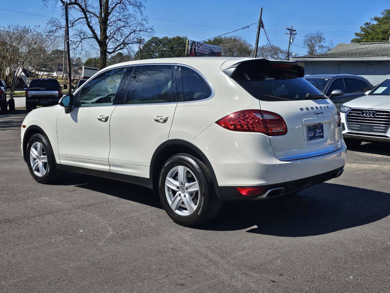 Used 2012 Porsche Cayenne AWD/4WD image 17