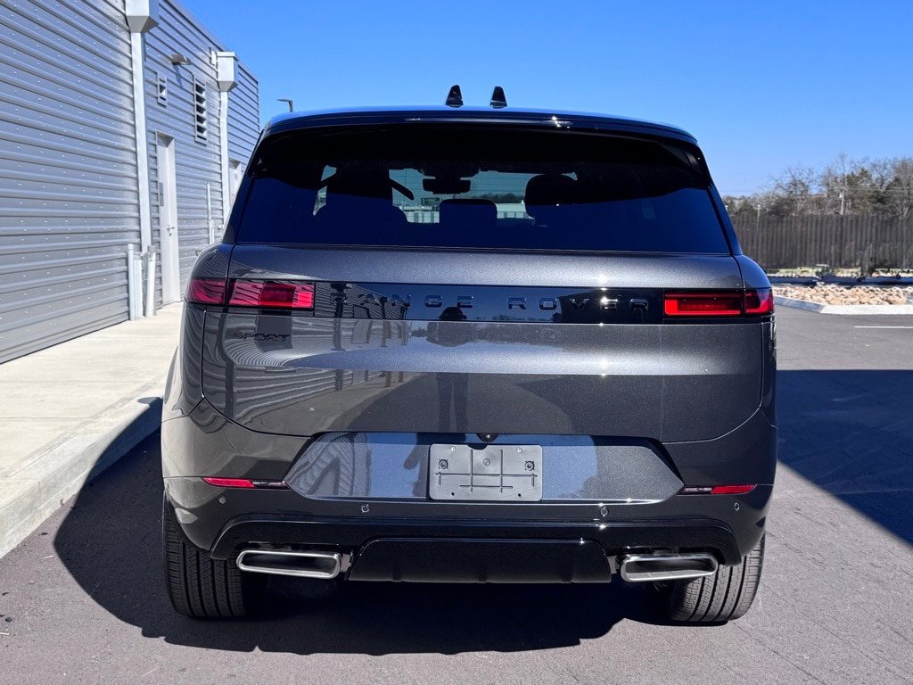 New 2026 Land Rover Range Rover Sport Dynamic SE AWD/4WD image 5