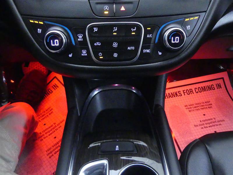 Used 2023 Chevrolet Malibu LT FWD image 15