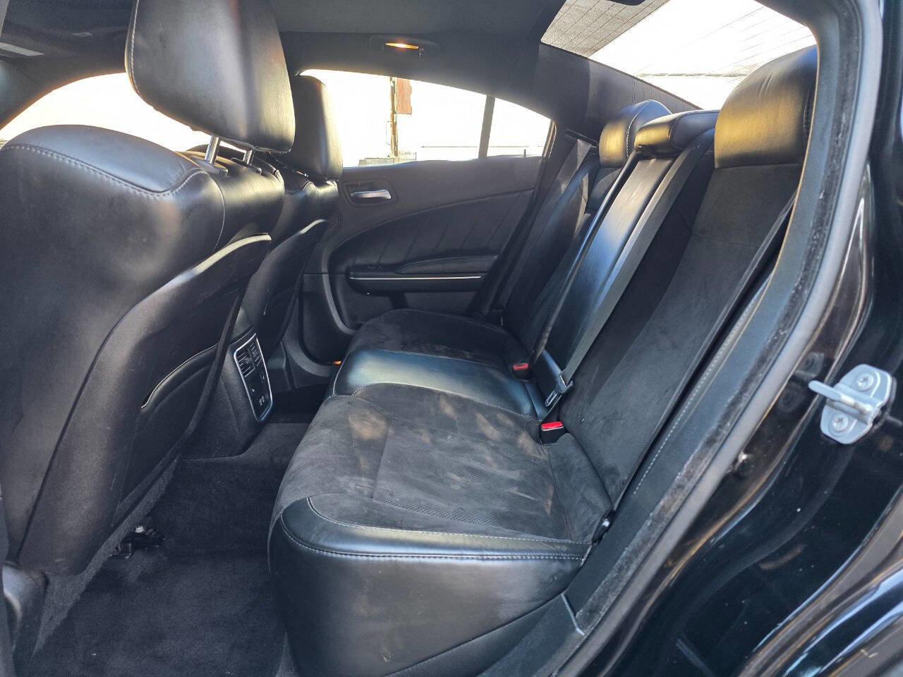 Used 2018 Dodge Charger R/T Scat Pack RWD image 33